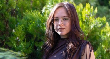 Анна Баязитова: “Я решила снять быт моей бабушки и сделать из него поэтическое кино”