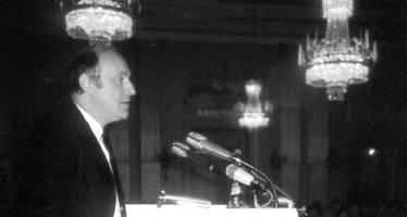 “Бродский из 1987 года говорит нам, что мы в своих переживаниях не первые”. Для чего студенты из Петербурга снимают фильм про нобелевскую речь поэта